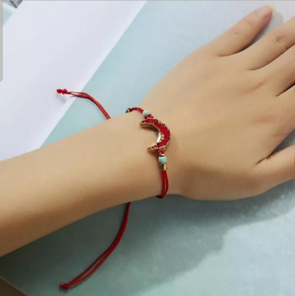 Pretty New Red Half Moon Druzy Style Bracelet♡ - Picture 3 of 4